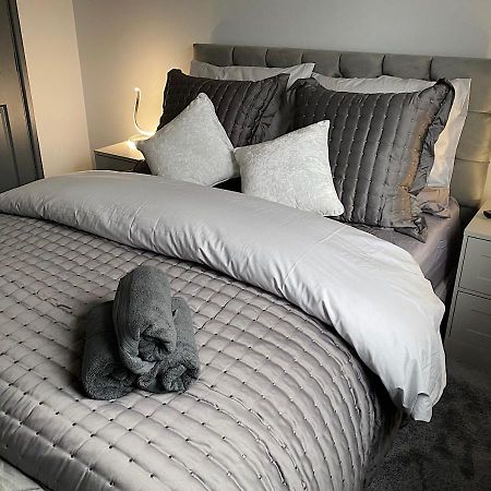 רדינג Beautiful Modern Cosy Central Apartment / Sleeps 4 מראה חיצוני תמונה